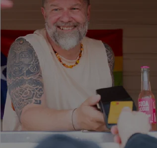 Steg 2: Låt WEIQ AI bygga din restaurangmeny